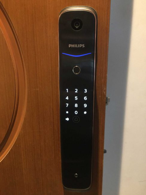 Khoá cửa thông minh Philips DDL702-1HW