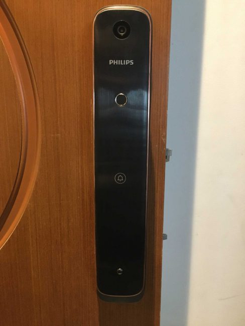 Khoá cửa thông minh Philips DDL702-1HW