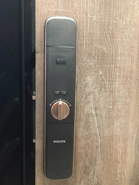 Khoá cửa thông minh Philips DDL702-1HW